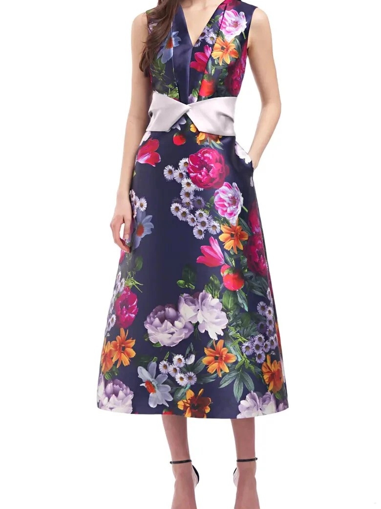 Kay Unger Rain Sleeveless V-Neck Gown Size 6 Midnight P Nwt